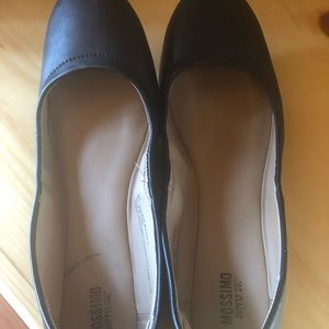 Womens  black flats